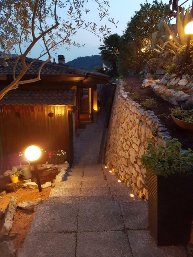 Villanuova sul clisi Blue Chalet מראה חיצוני תמונה
